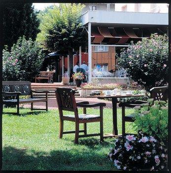 La Bourbonnaise Hotell Sérézin-du-Rhône Eksteriør bilde